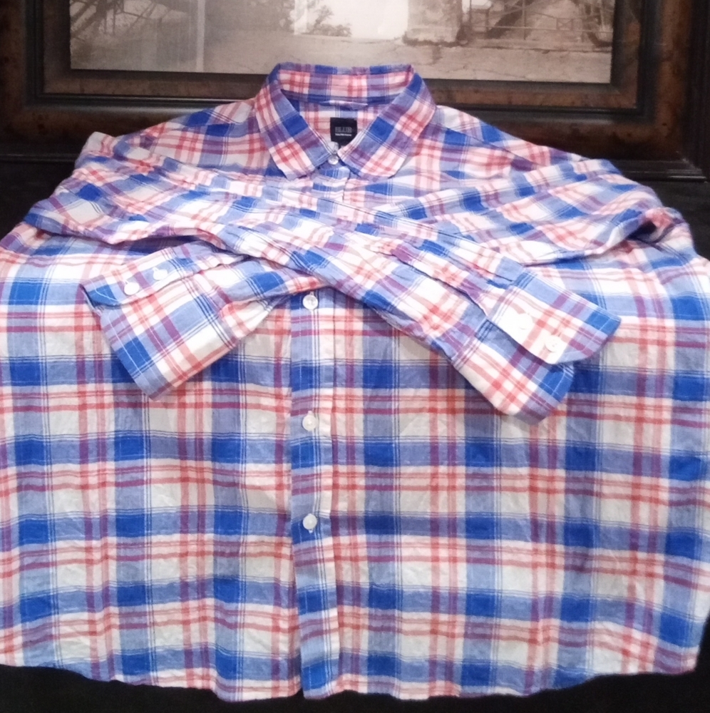 Saks 5th Ave button up shirt